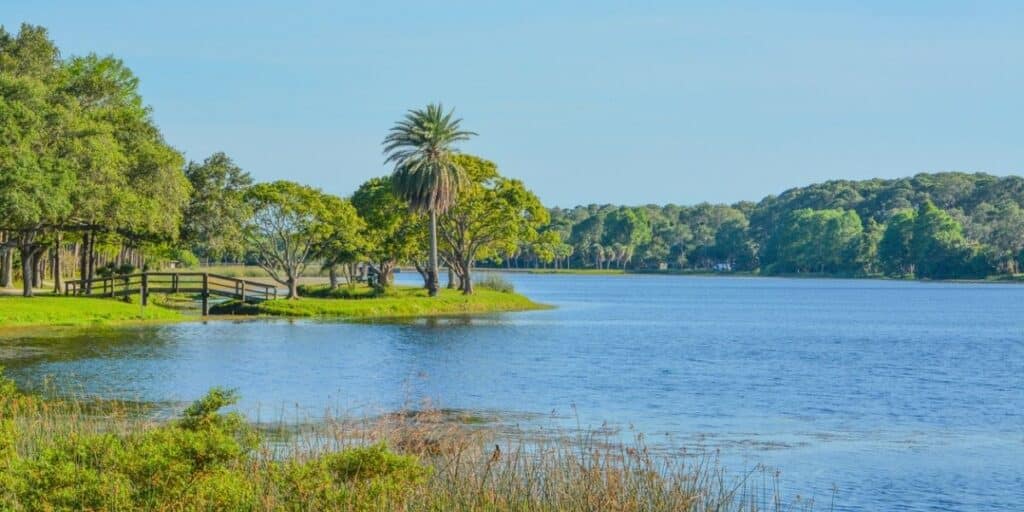 largo FL lake houses