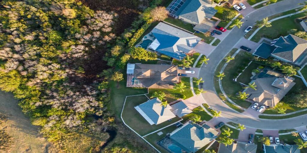 neighborhood in tampa